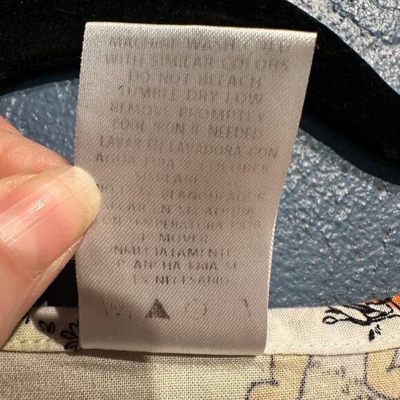 Disney Winnie the Pooh Scrub Top Size XL Nurse Dr Medical Uniform - Picture 5 of 8